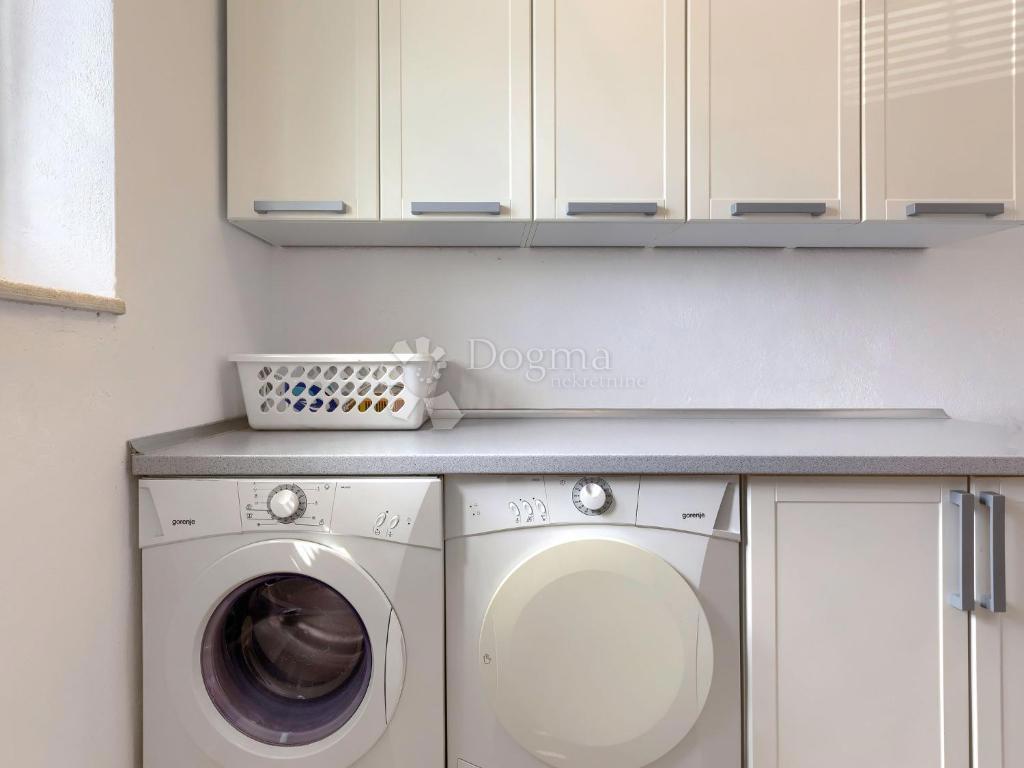 Vila s panoramskim razgledom na Istro