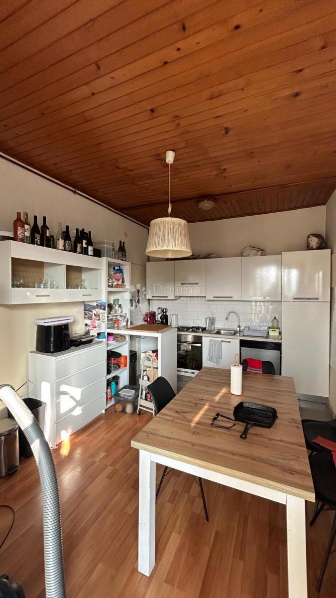 Stanovanje Centar, Pula, 50,54m2