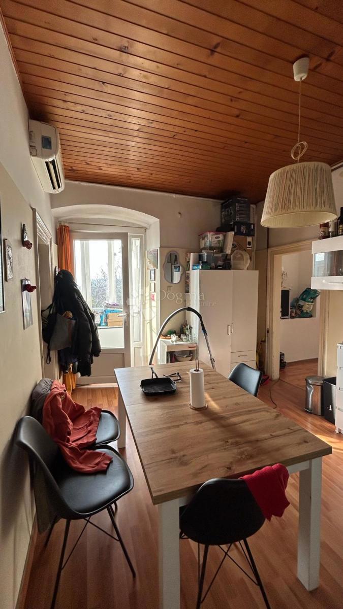 Stanovanje Centar, Pula, 50,54m2