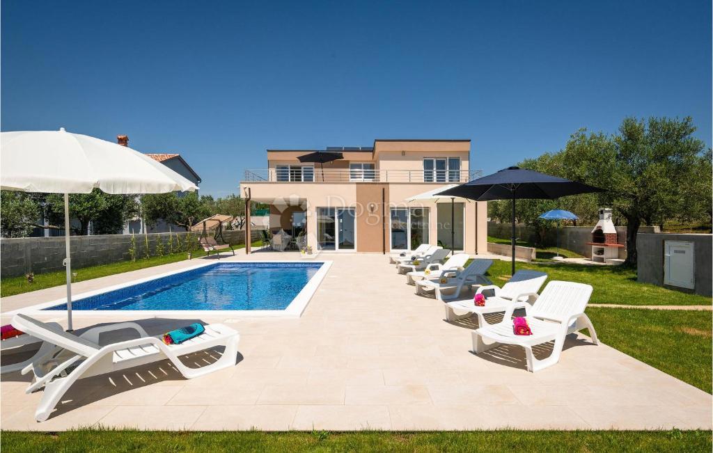 Hiša Vodnjan, 250m2