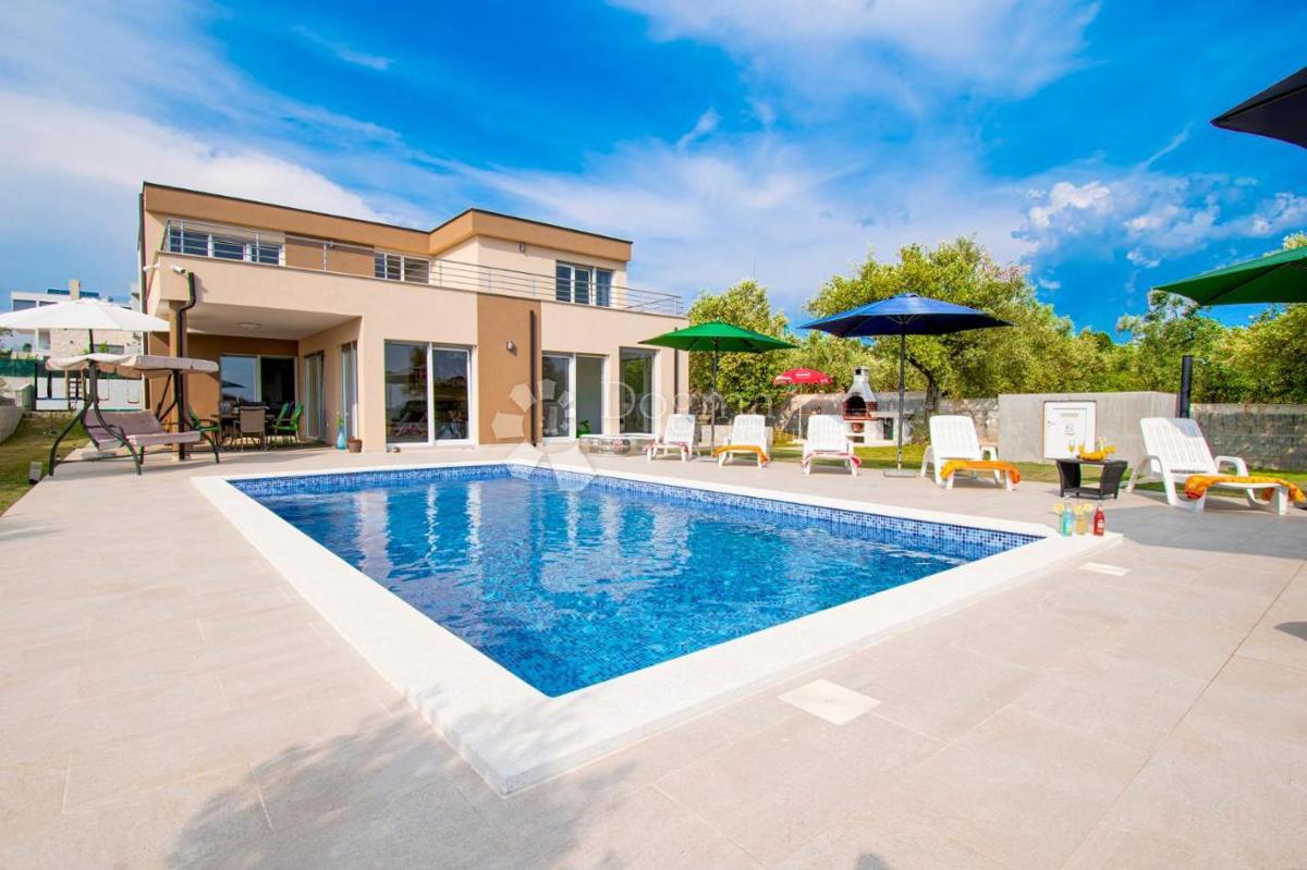 Hiša Vodnjan, 250m2