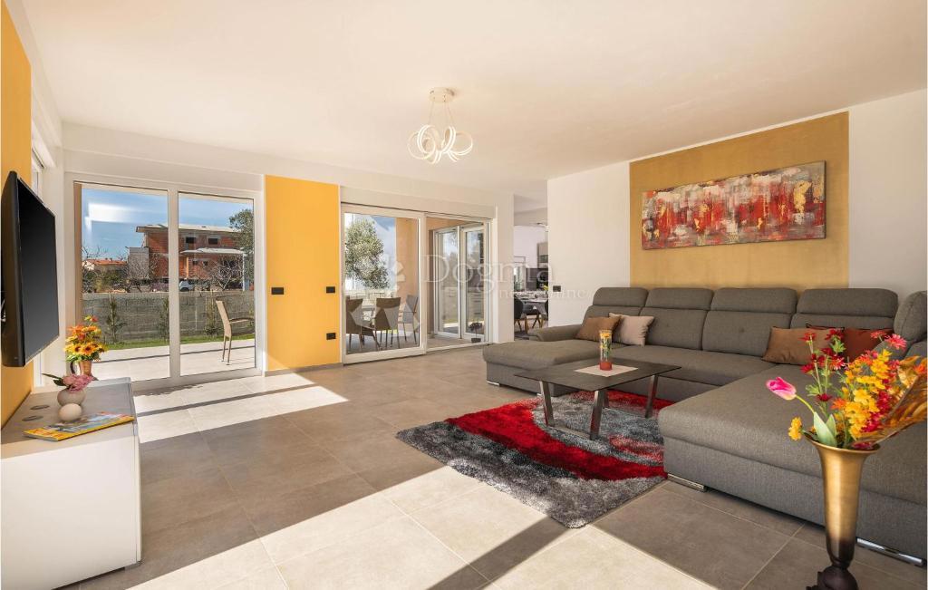 Hiša Vodnjan, 250m2