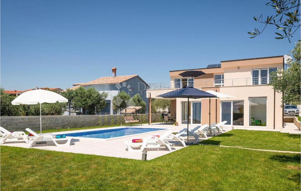 Hiša Vodnjan, 250m2