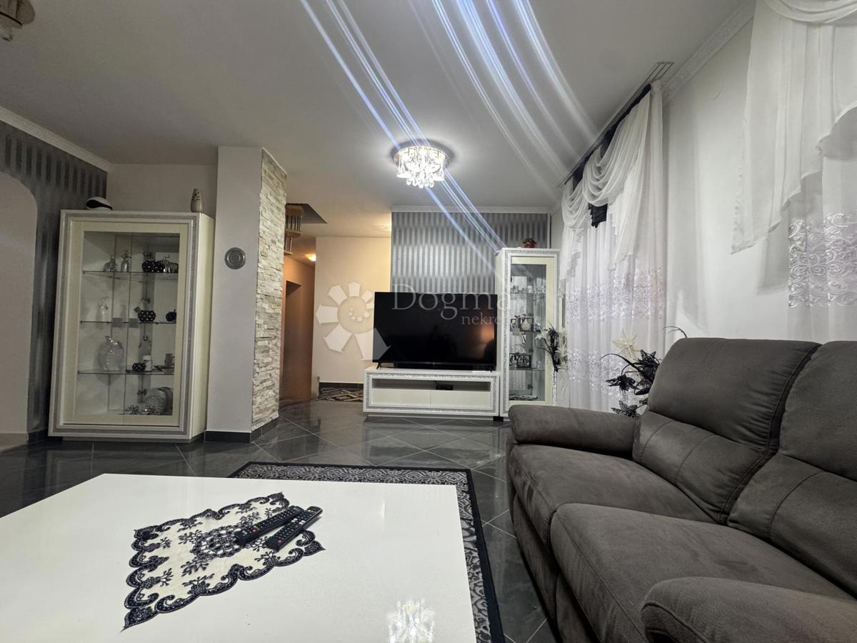 Hiša Podhum, Jelenje, 200m2