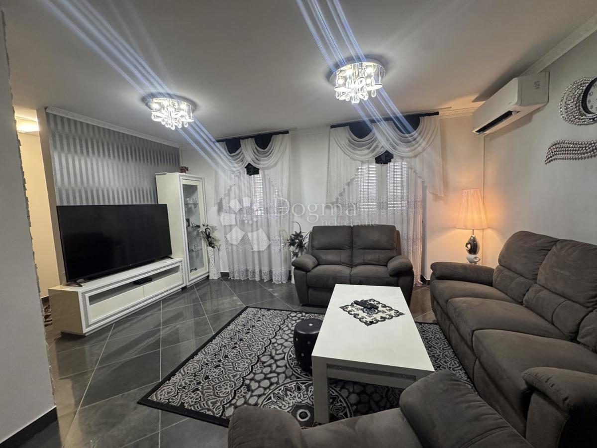 Hiša Podhum, Jelenje, 200m2