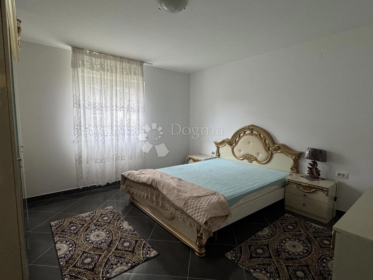 Hiša Podhum, Jelenje, 200m2