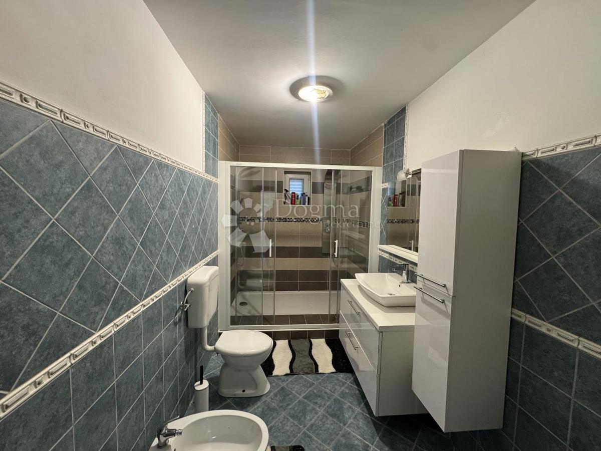 Hiša Podhum, Jelenje, 200m2