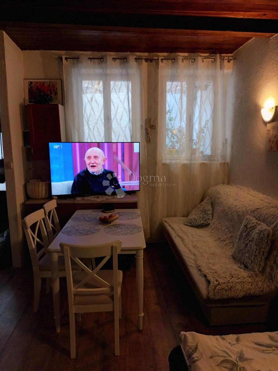 Poslovni prostor Rovinj, 70,60m2