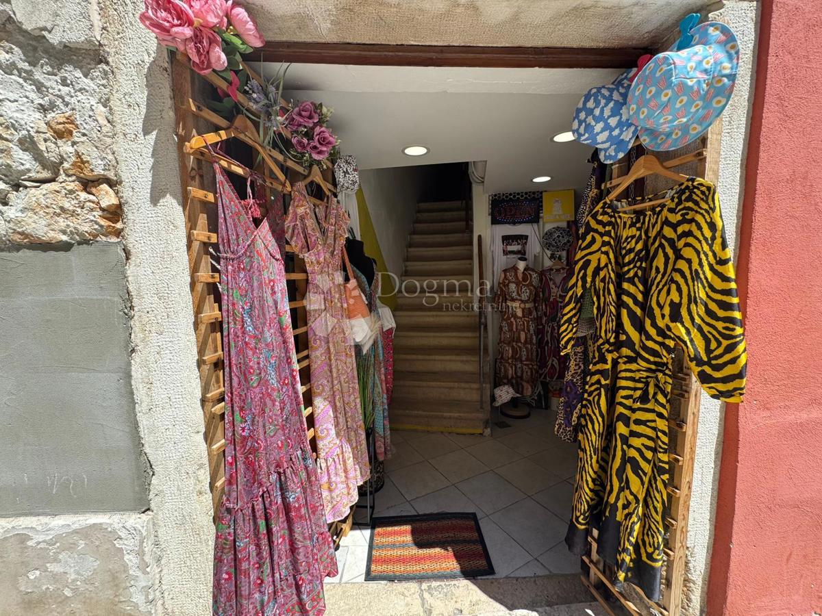 Poslovni prostor Rovinj, 70,60m2