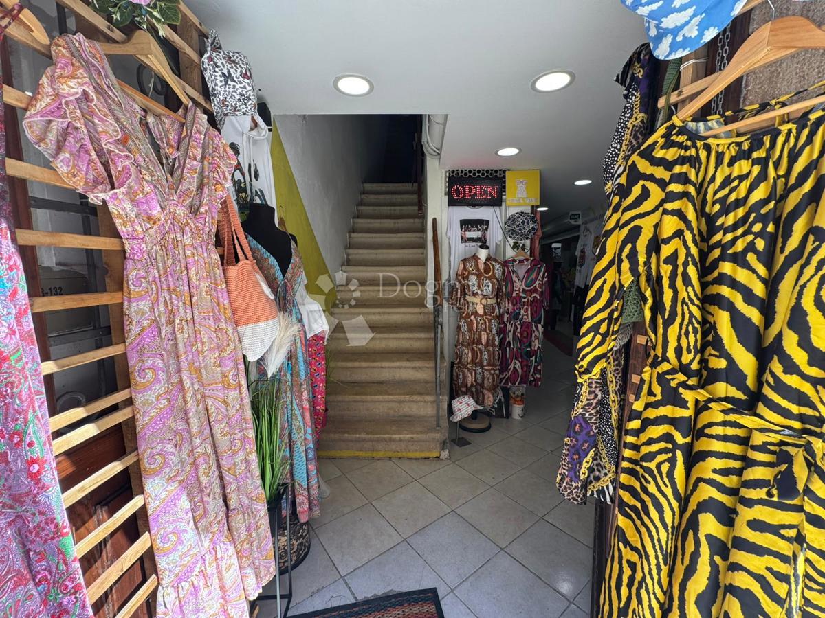 Poslovni prostor Rovinj, 70,60m2