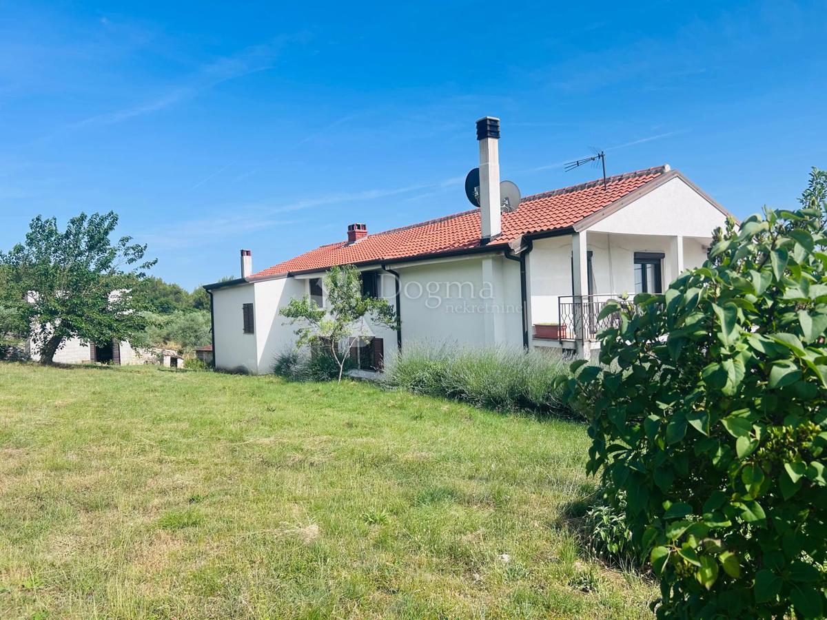 Hiša Kršete, Buje, 172m2