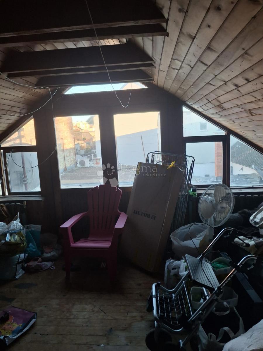 Hiša Retfala, Osijek, 269m2