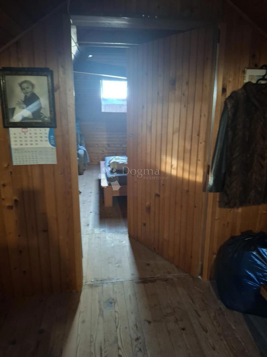 Hiša Retfala, Osijek, 269m2