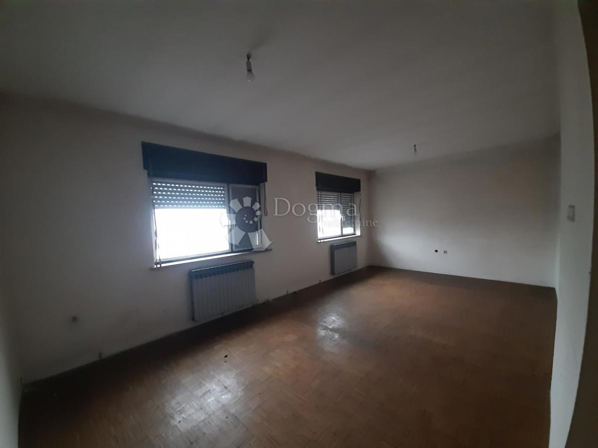 Hiša Sesvete, 250m2