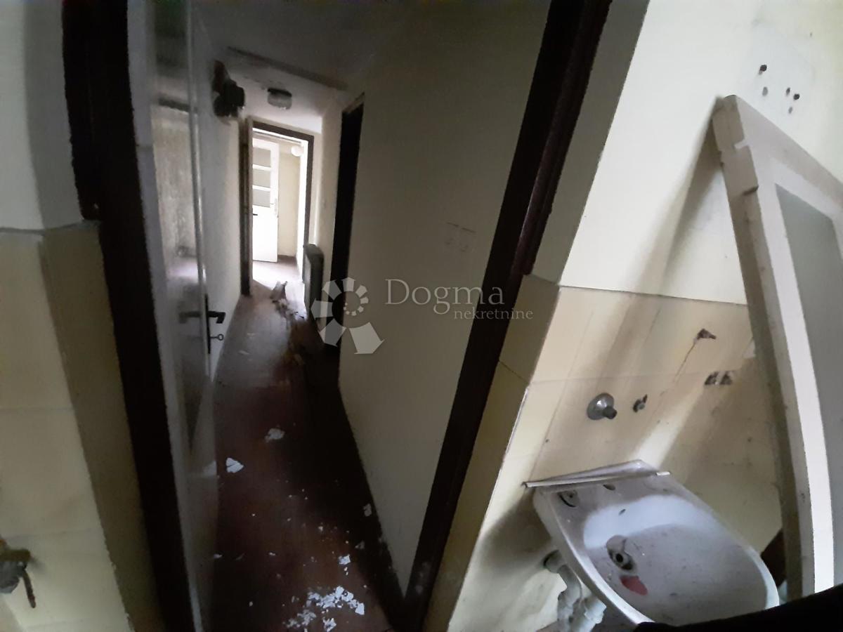 Hiša Sesvete, 250m2