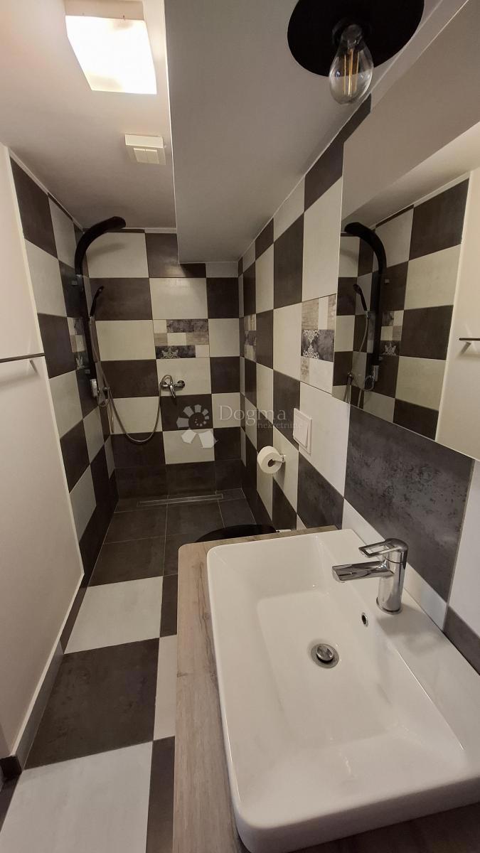 Stanovanje Mali Lošinj, 65,68m2