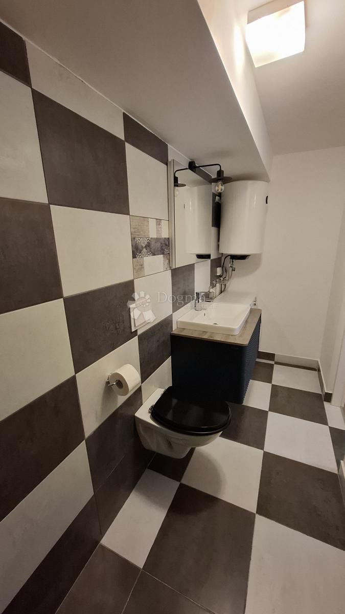 Stanovanje Mali Lošinj, 65,68m2