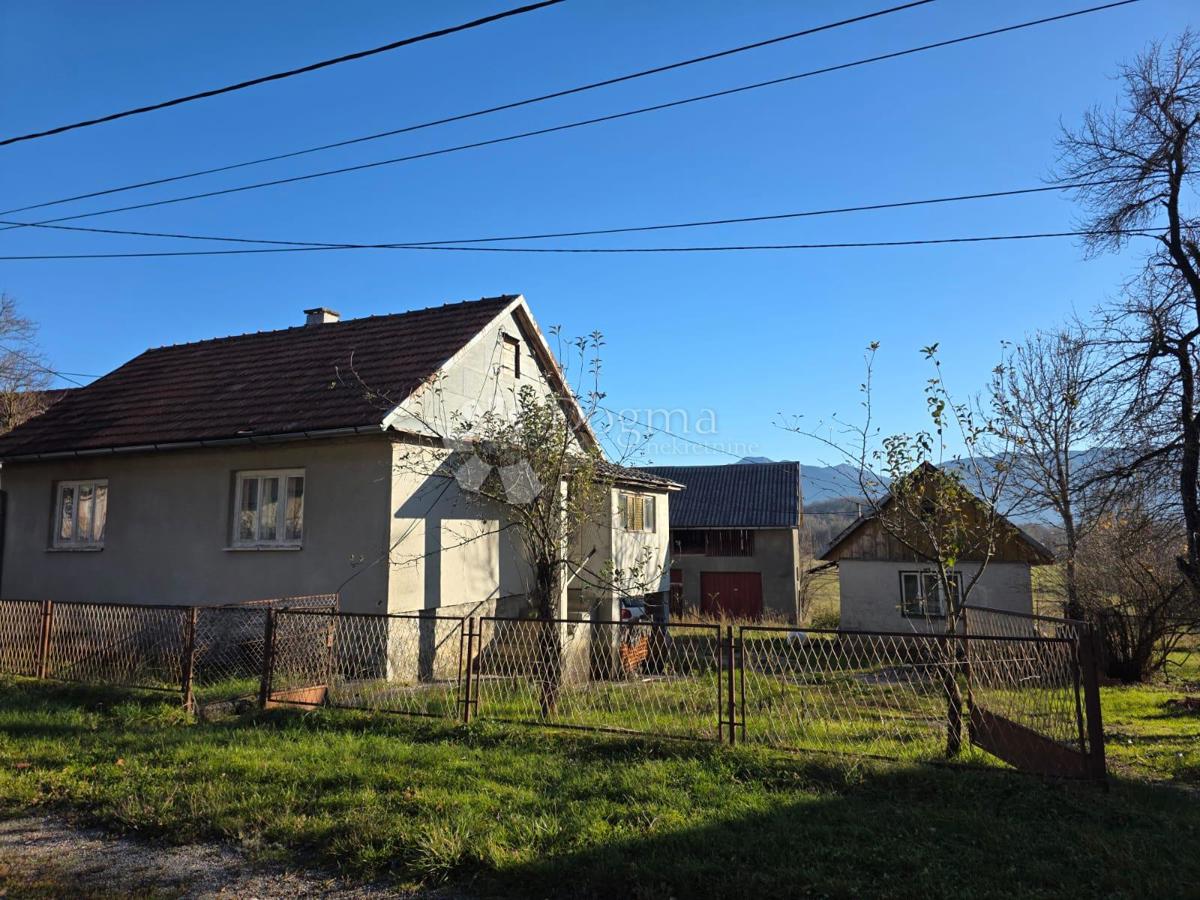 Hiša Lički Novi, Gospić - Okolica, 388m2