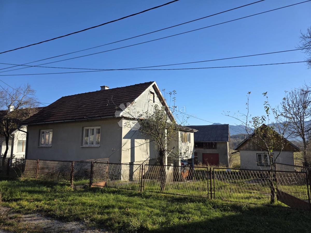 Hiša Lički Novi, Gospić - Okolica, 388m2