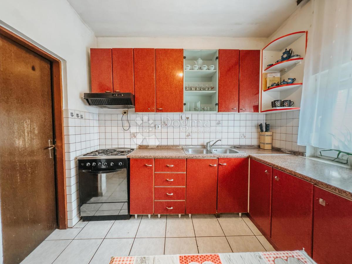 Hiša Kloštar Ivanić, 2.181m2