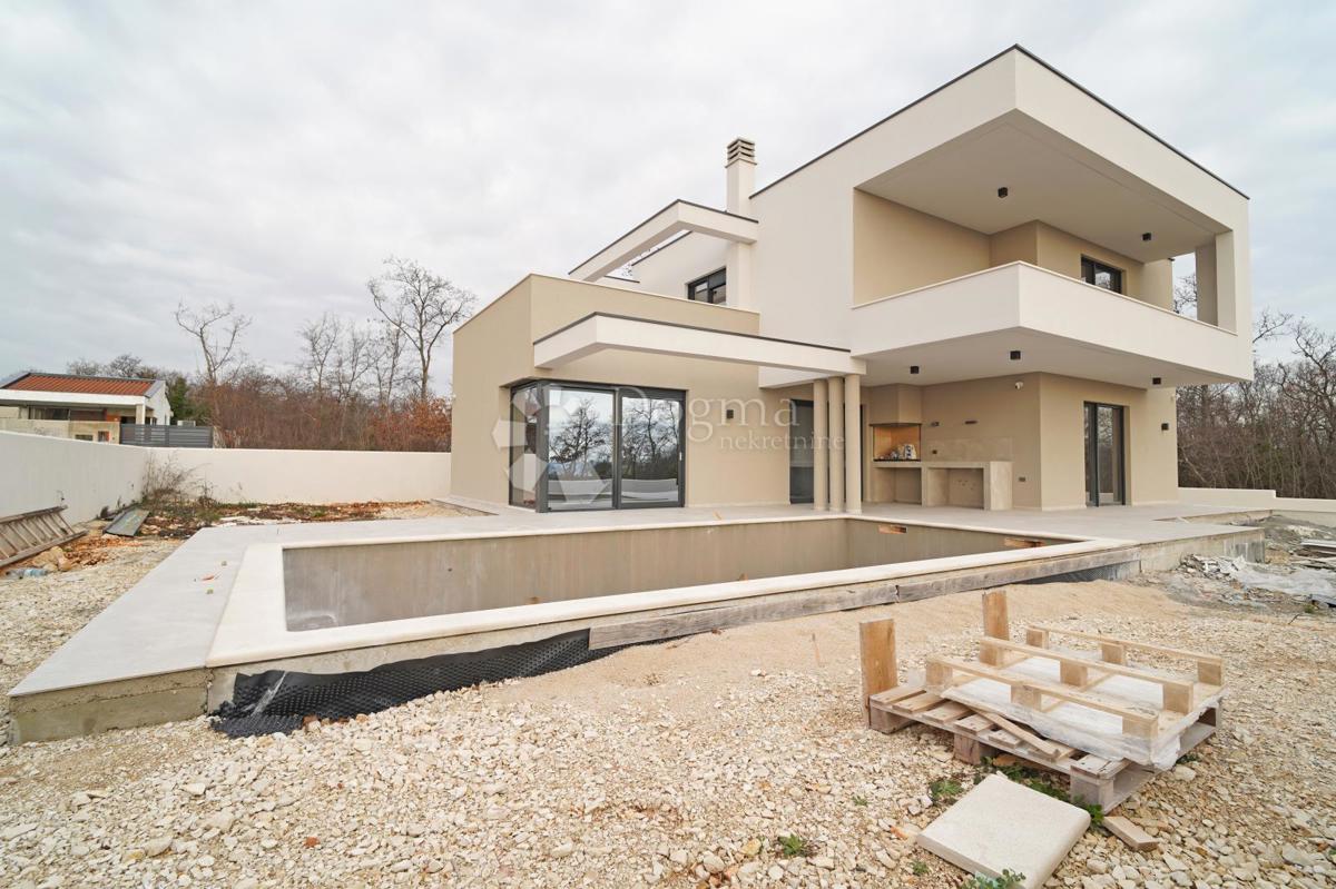 Hiša Peruški, Marčana, 145,61m2