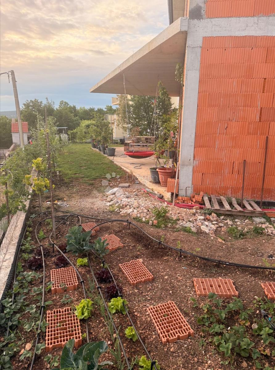 Hiša Kraljevica, 230m2