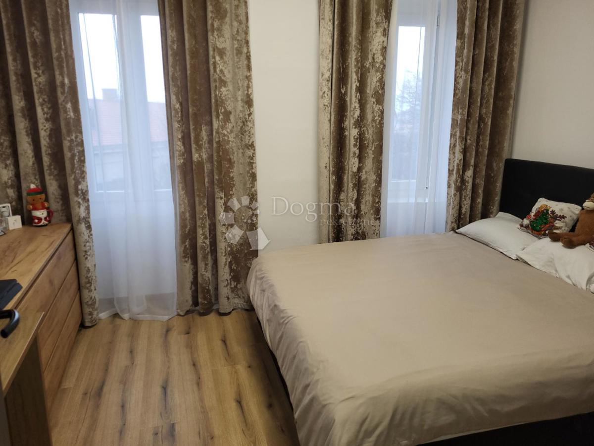 Hiša Kraljevica, 325m2