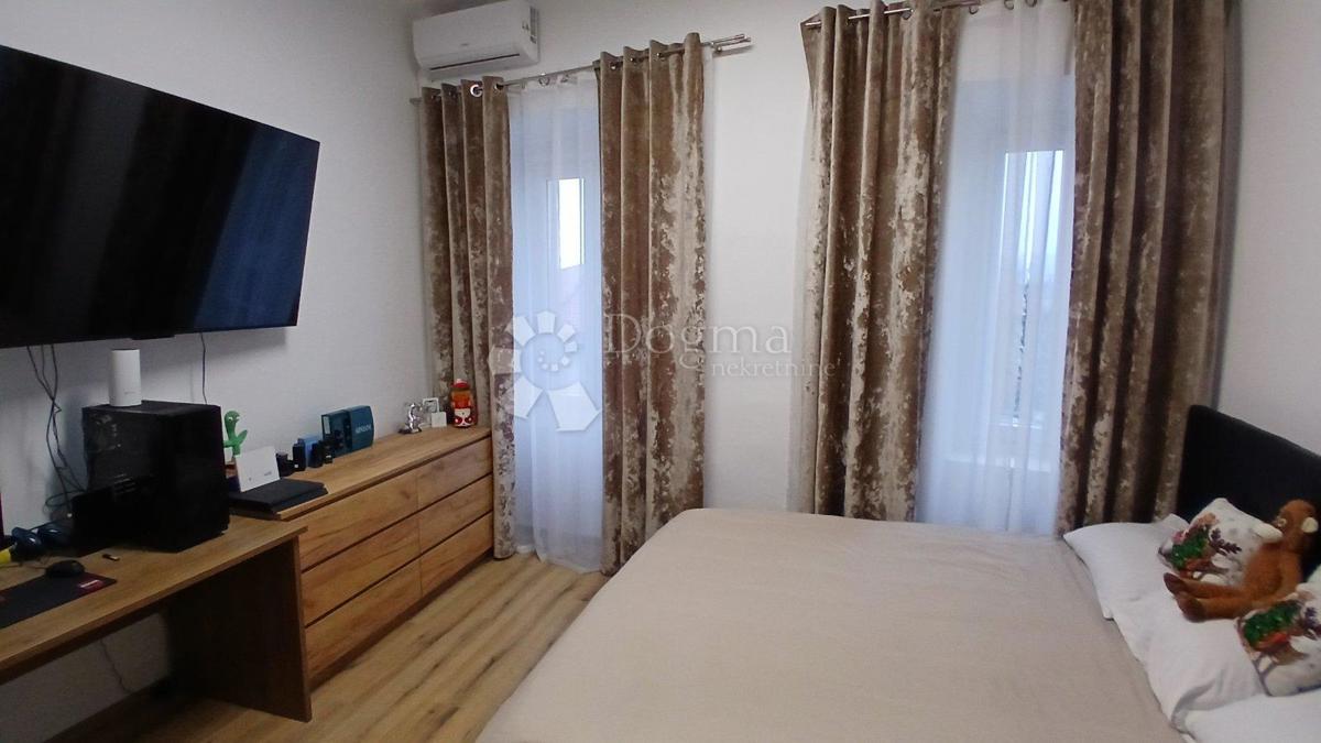 Hiša Kraljevica, 325m2