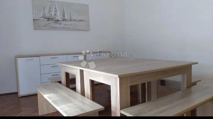 Hiša Kraljevica, 325m2