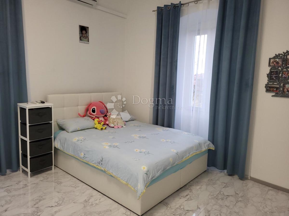 Hiša Kraljevica, 325m2