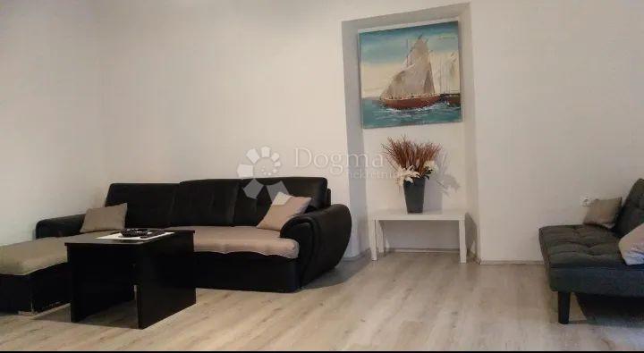 Hiša Kraljevica, 325m2