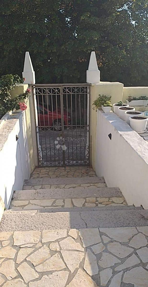 Hiša Kraljevica, 325m2