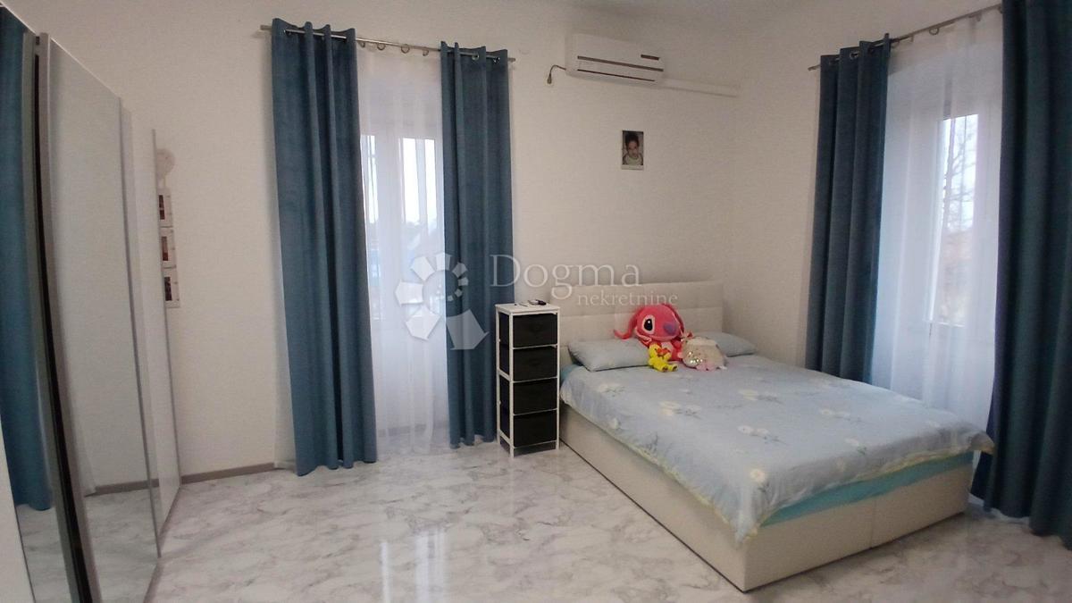 Hiša Kraljevica, 325m2