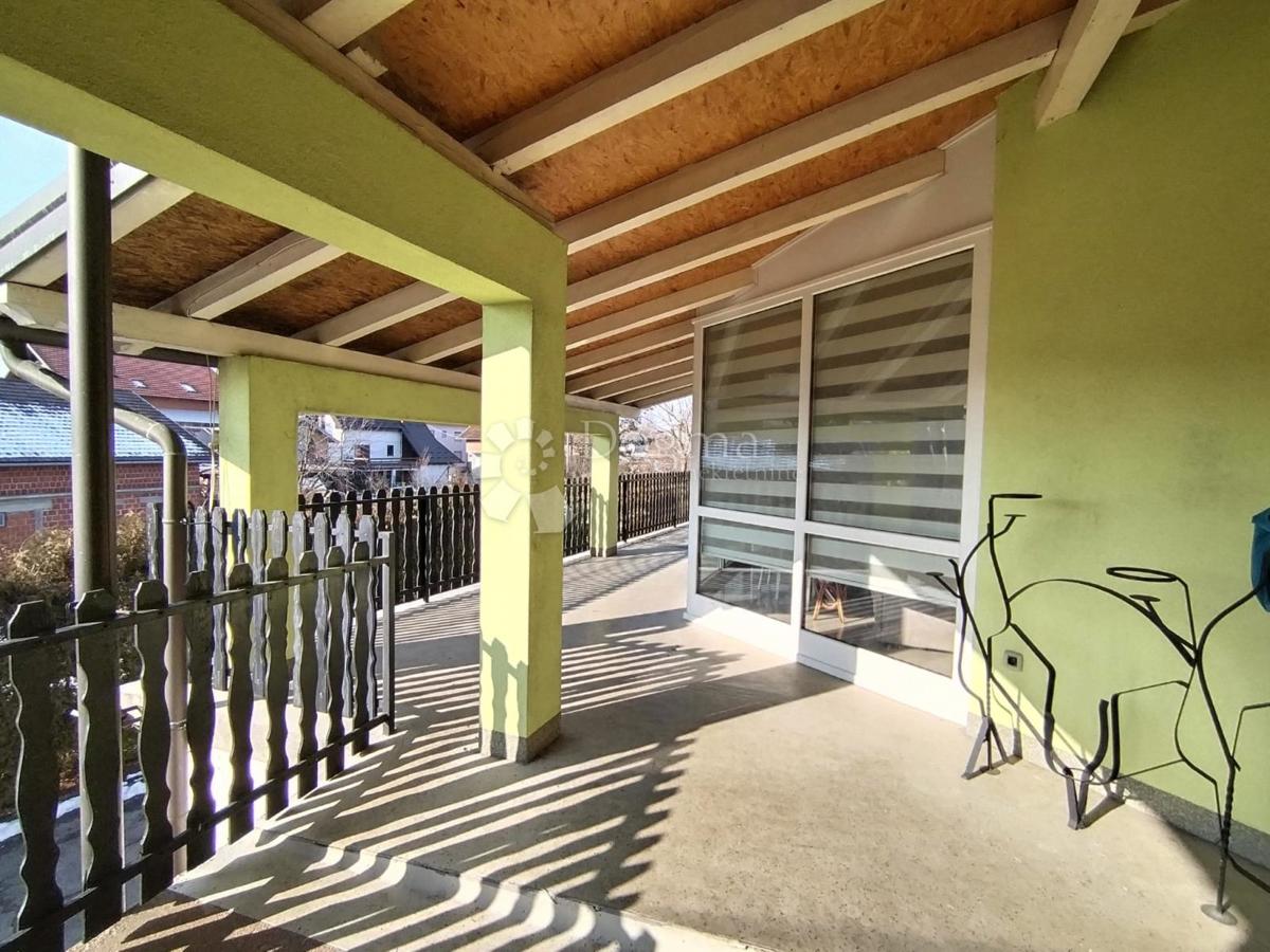 Hiša Dubrava, 912m2