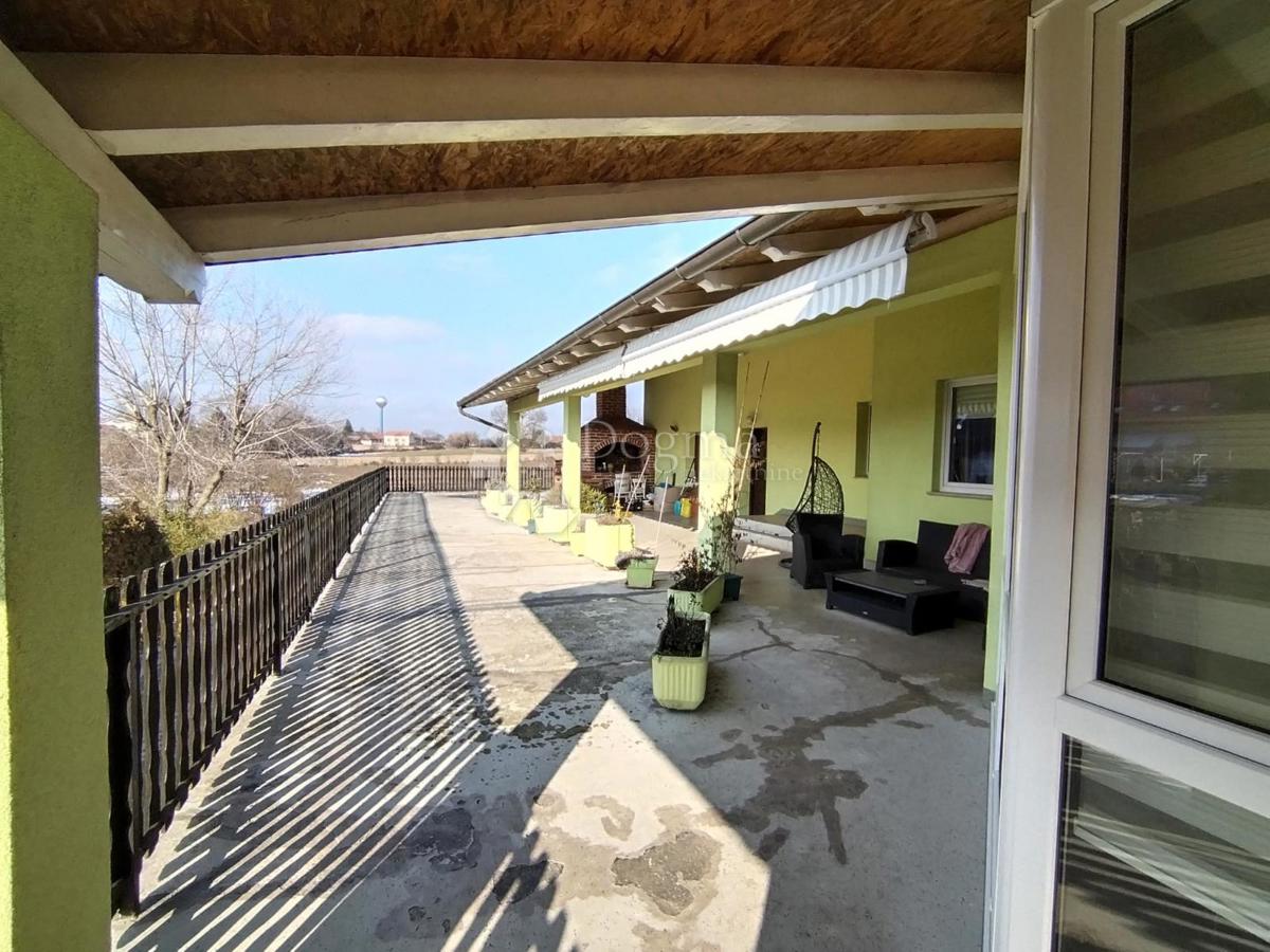 Hiša Dubrava, 912m2