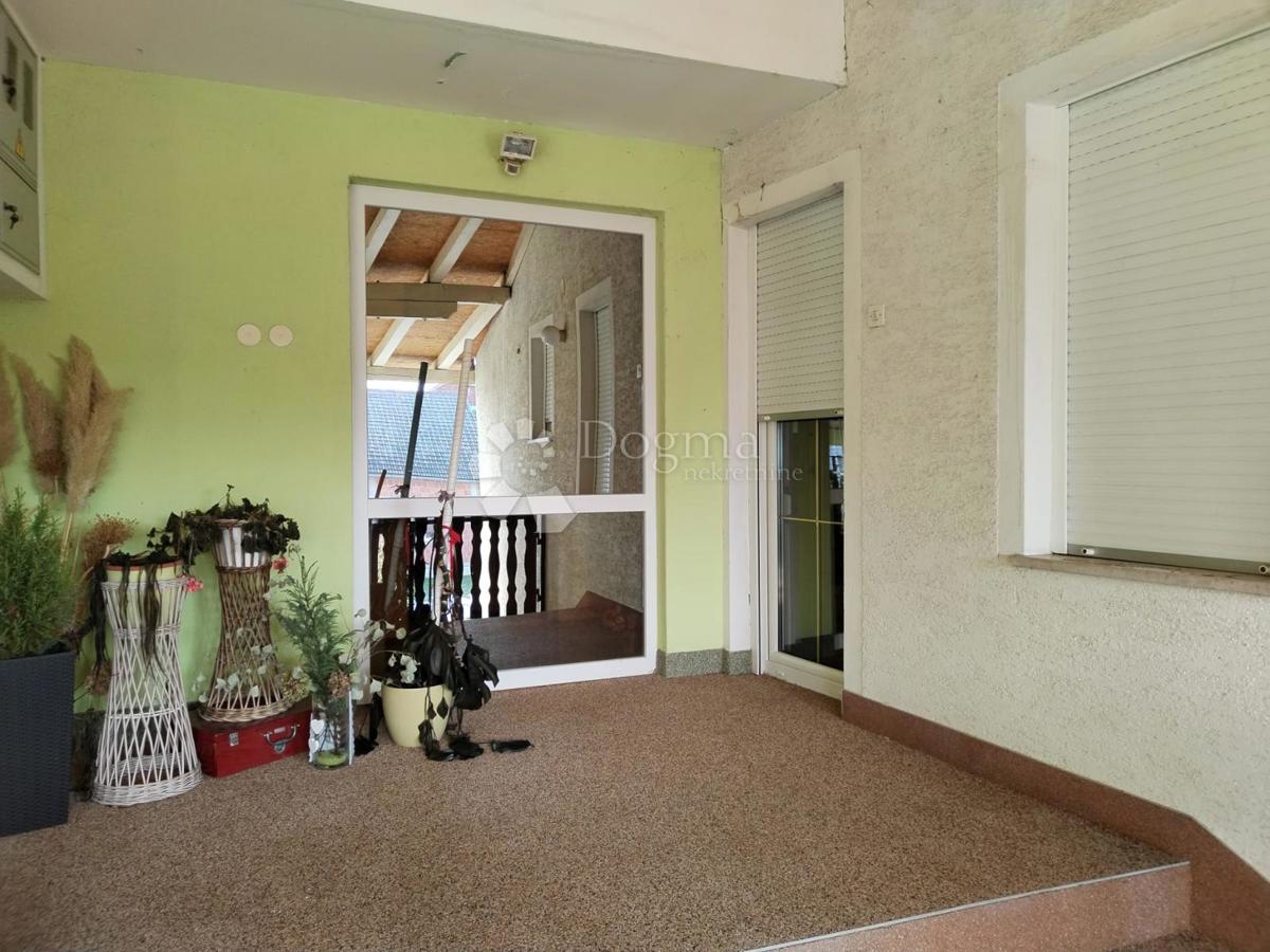 Hiša Dubrava, 912m2