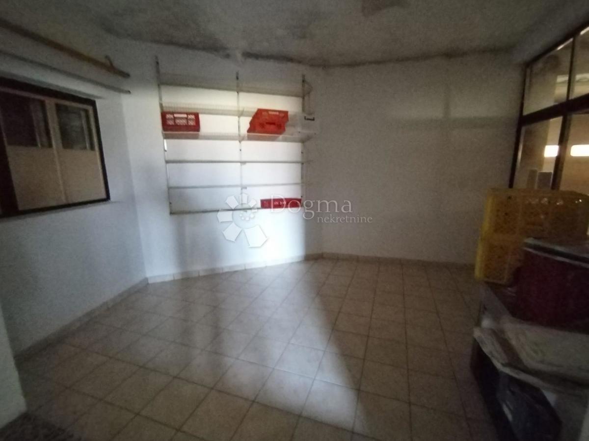 Hiša Dubrava, 912m2