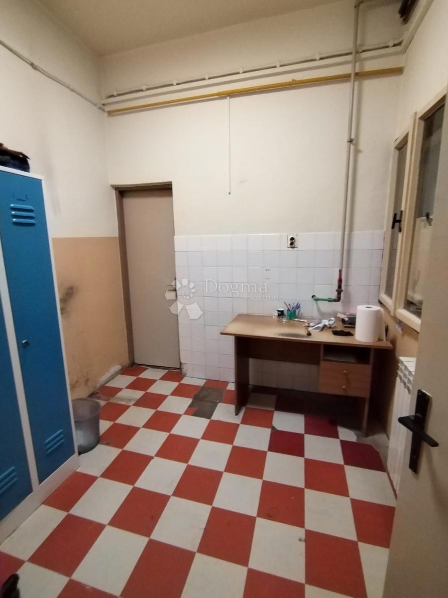 Hiša Dubrava, 912m2