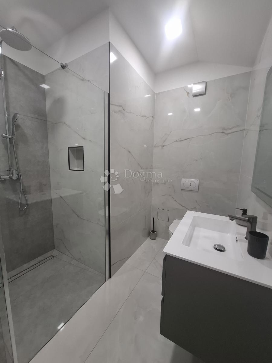 Hiša Sinjoretovo, Zadar, 314m2