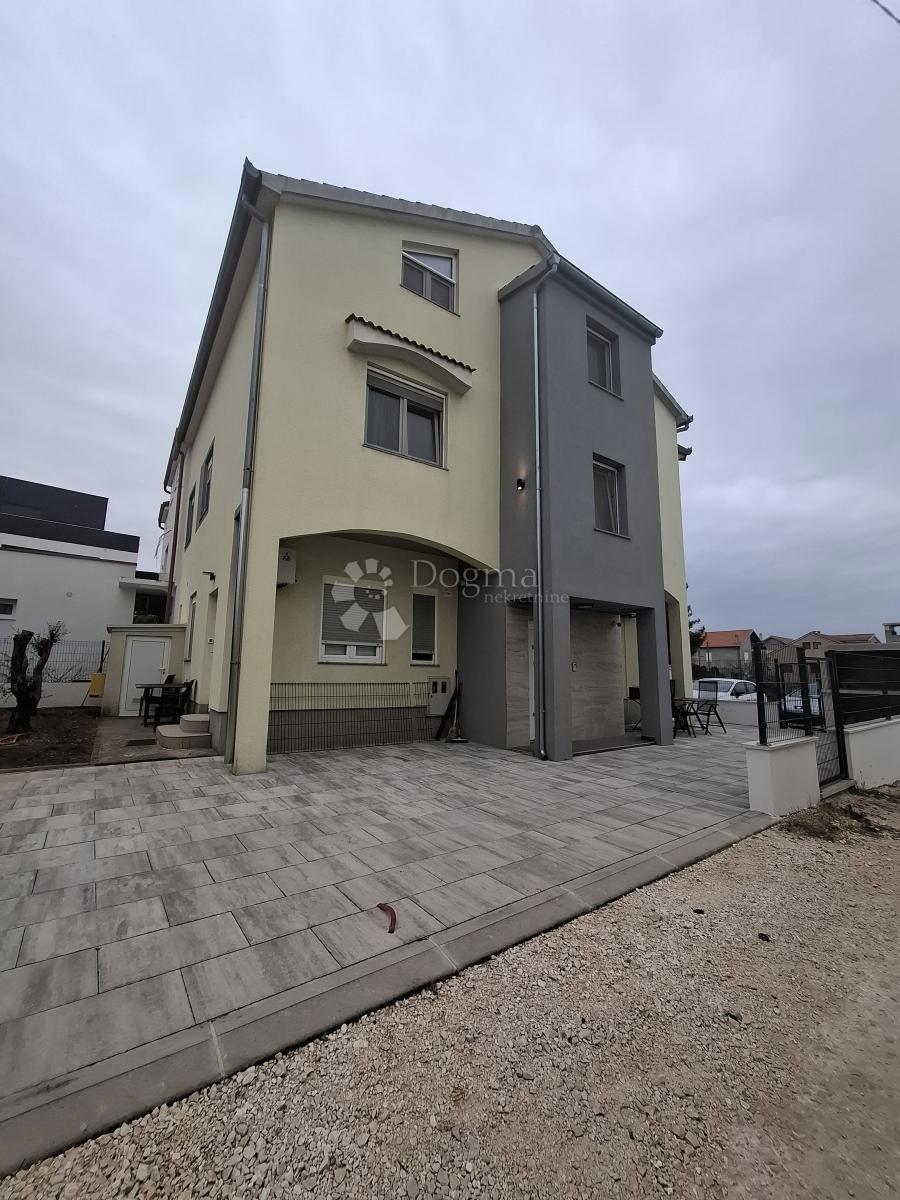 Hiša Sinjoretovo, Zadar, 314m2