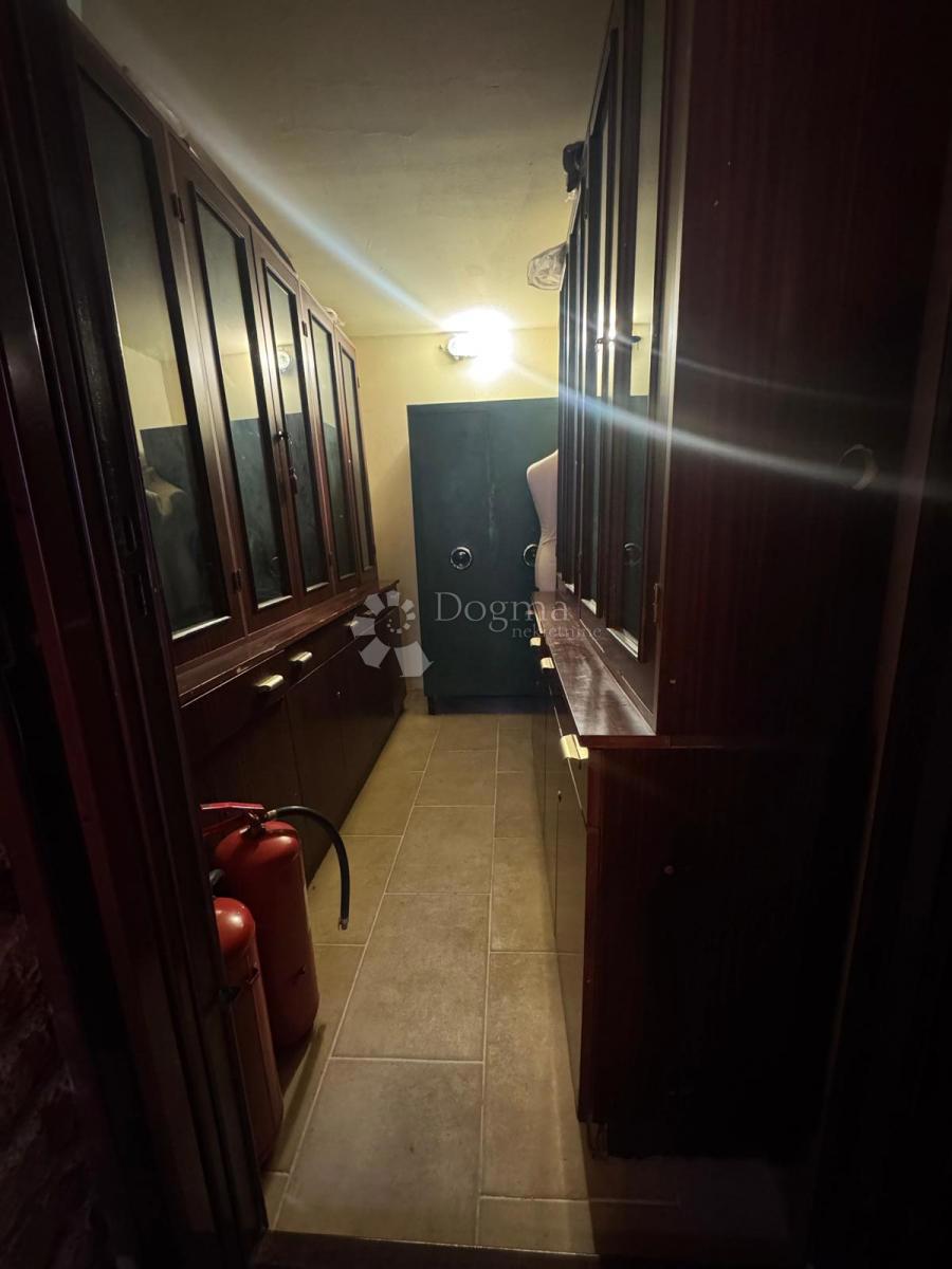 Poslovni prostor Sušak, Rijeka, 53m2