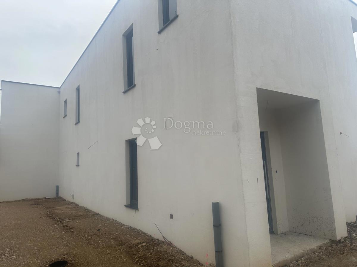 Hiša Crikvenica, 228m2