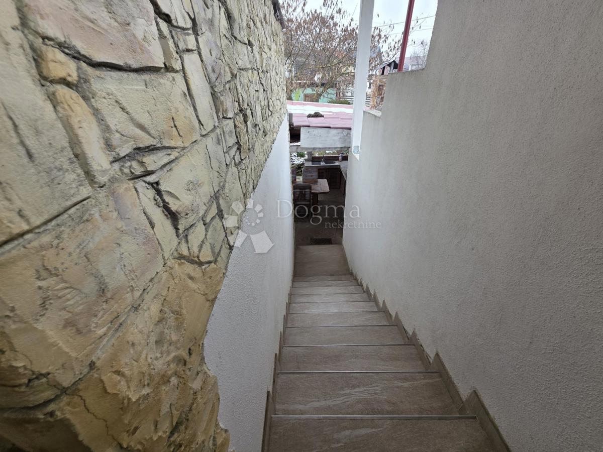 Hiša Strmec, Sveta Nedelja, 186m2