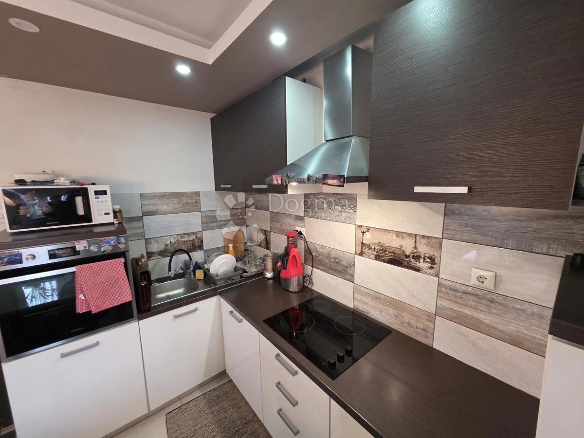 Hiša Strmec, Sveta Nedelja, 186m2