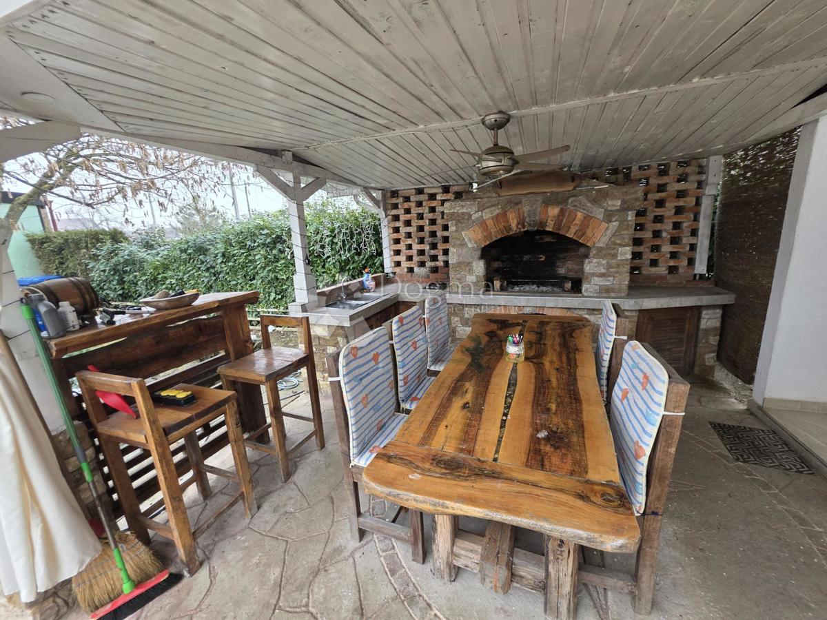 Hiša Strmec, Sveta Nedelja, 186m2