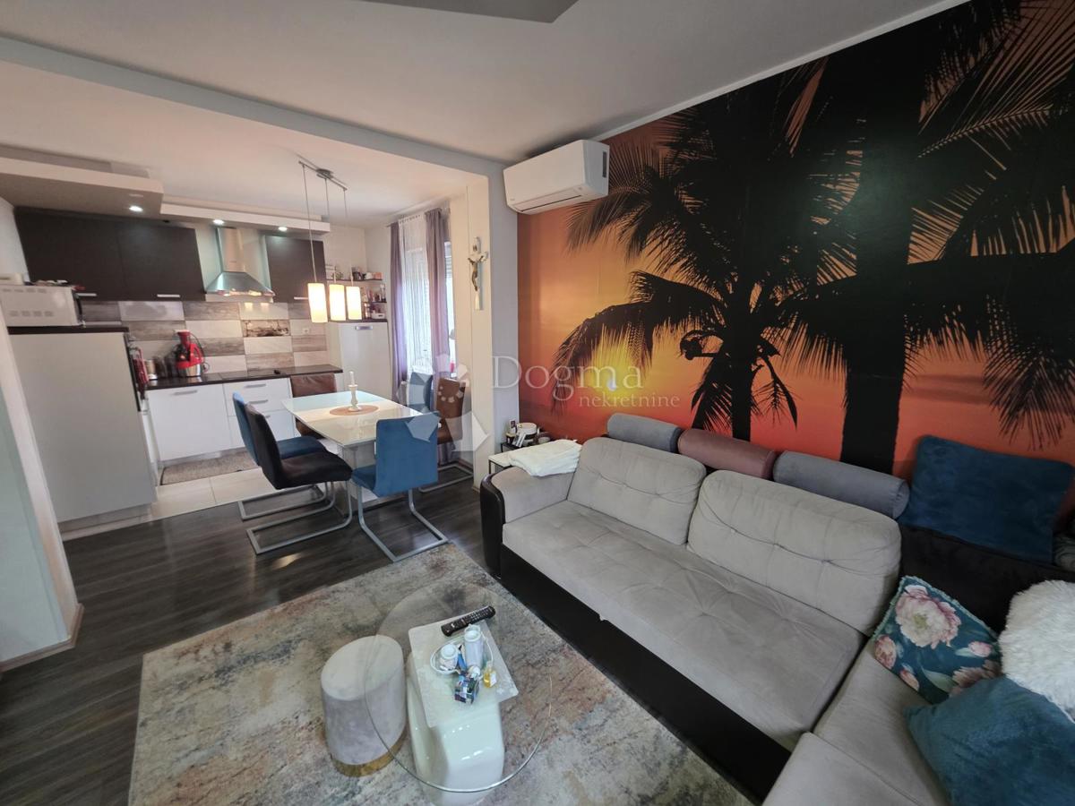 Hiša Strmec, Sveta Nedelja, 186m2