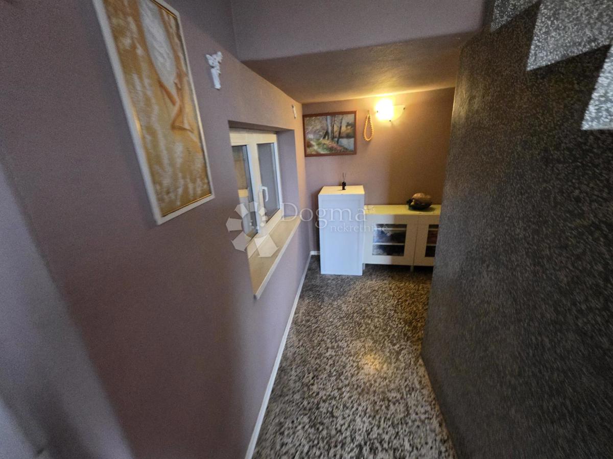 Hiša Strmec, Sveta Nedelja, 186m2