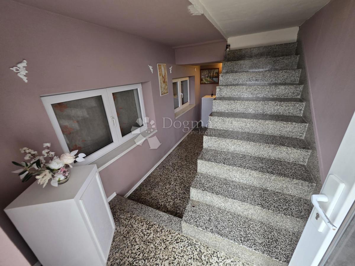 Hiša Strmec, Sveta Nedelja, 186m2