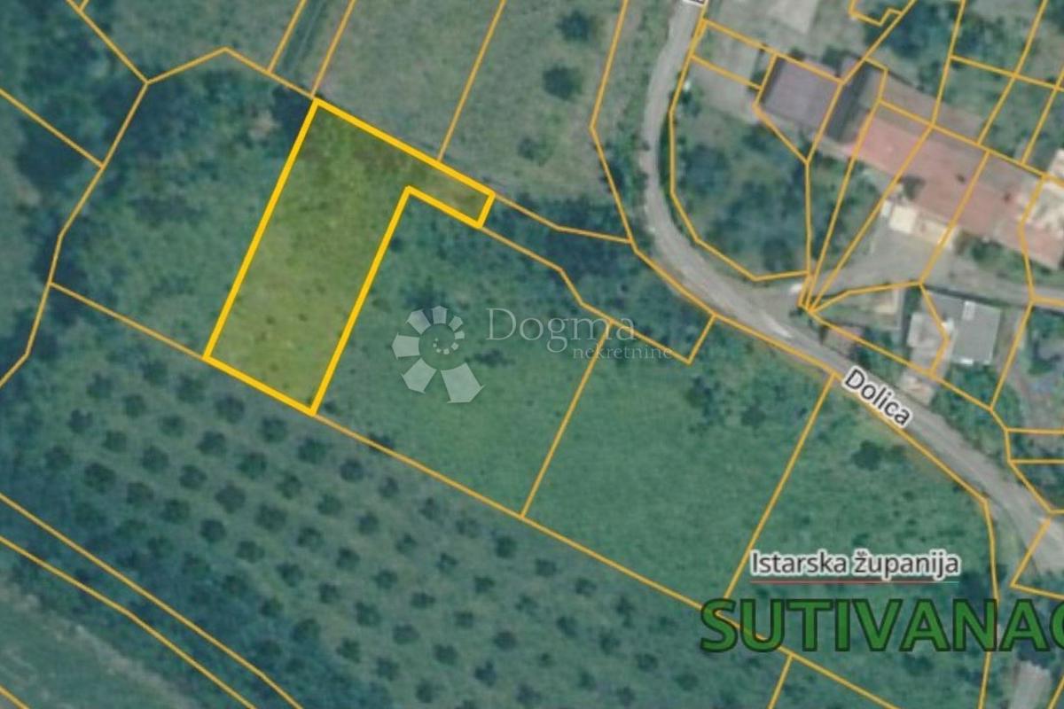 Zazidljivo zemljišče Sutivanac, Barban, 1.045m2