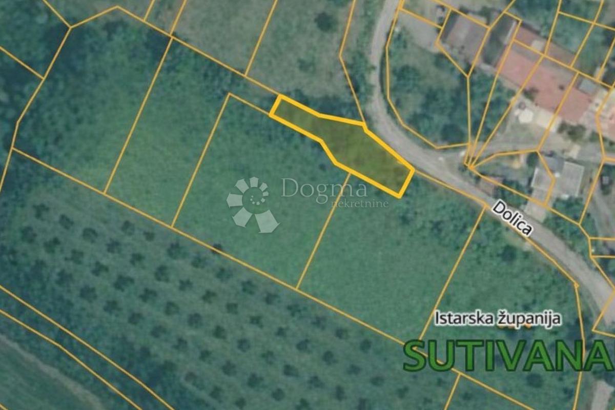 Zazidljivo zemljišče Sutivanac, Barban, 1.045m2
